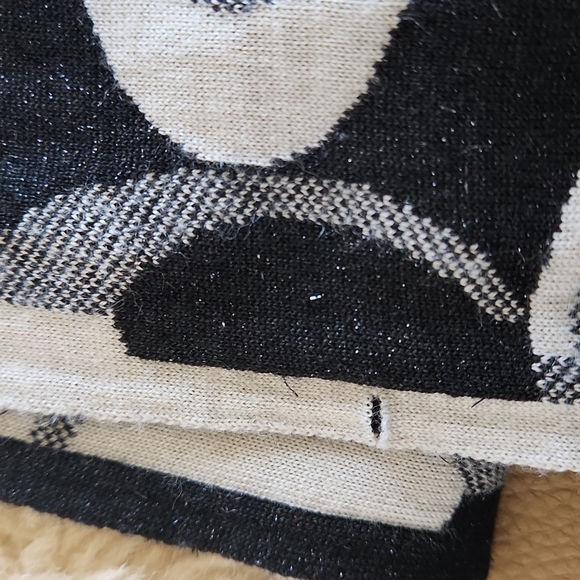 NWT Coach Tonal Signature Wool Knit Scarf 🖤🧣 - Picture 11 of 13